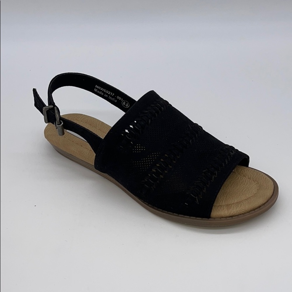 Not rated women’s 6.5 black sandals Slingback Low